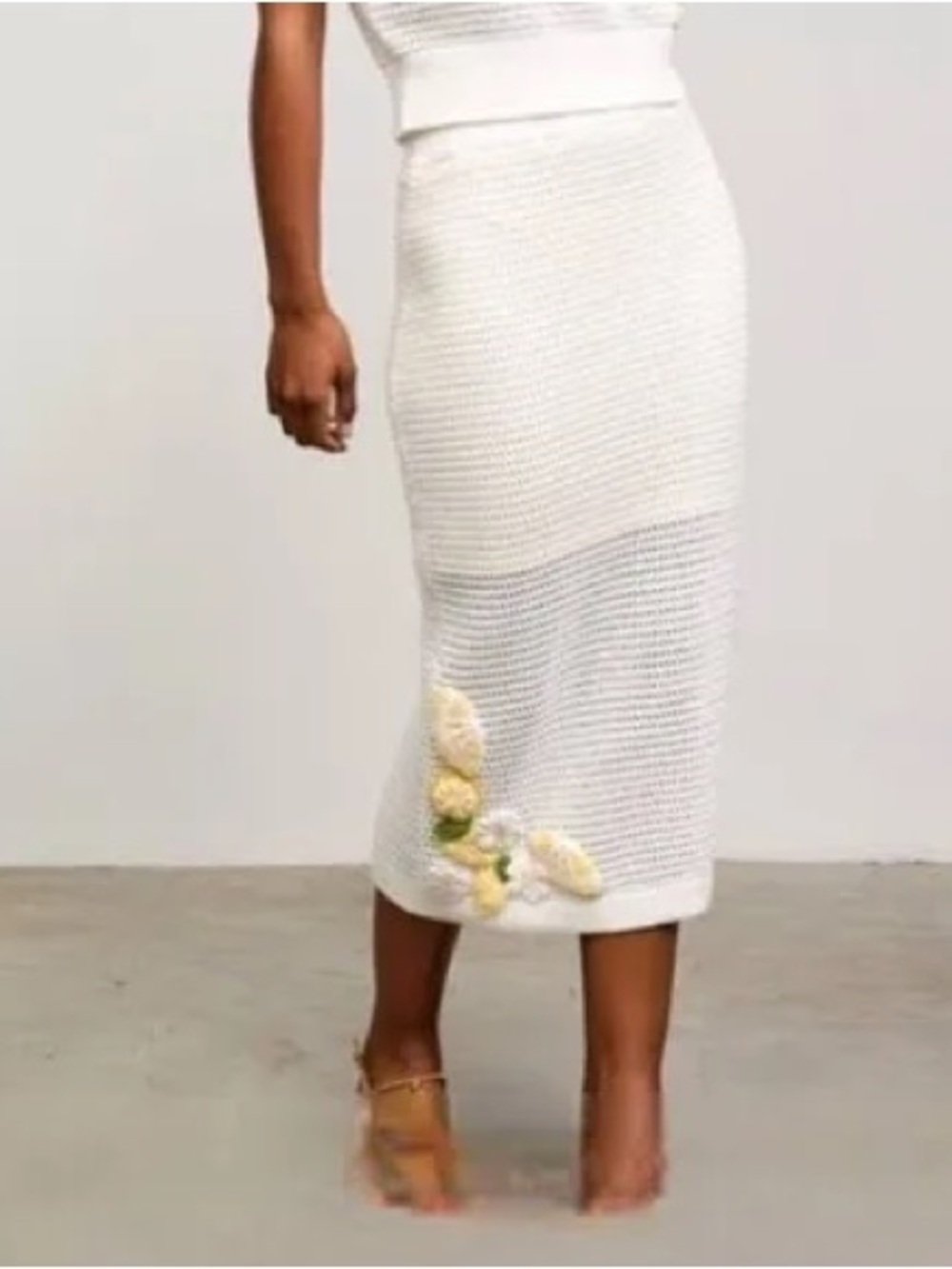 NWT SKIES ARE BLUE white Crochet Pencil Skirt with Floral lemon Applique size M